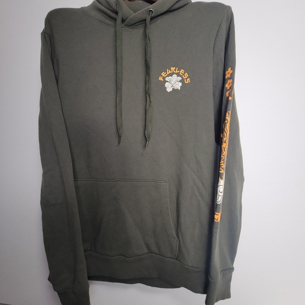No Boundaries Mens Fearless Tiger Graphic Hoodie Olive Green Small NB40103GS